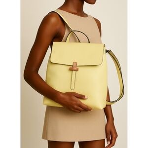 GAG BACKPACK PERA Leather Creamy lemon hue — elegant and versatile